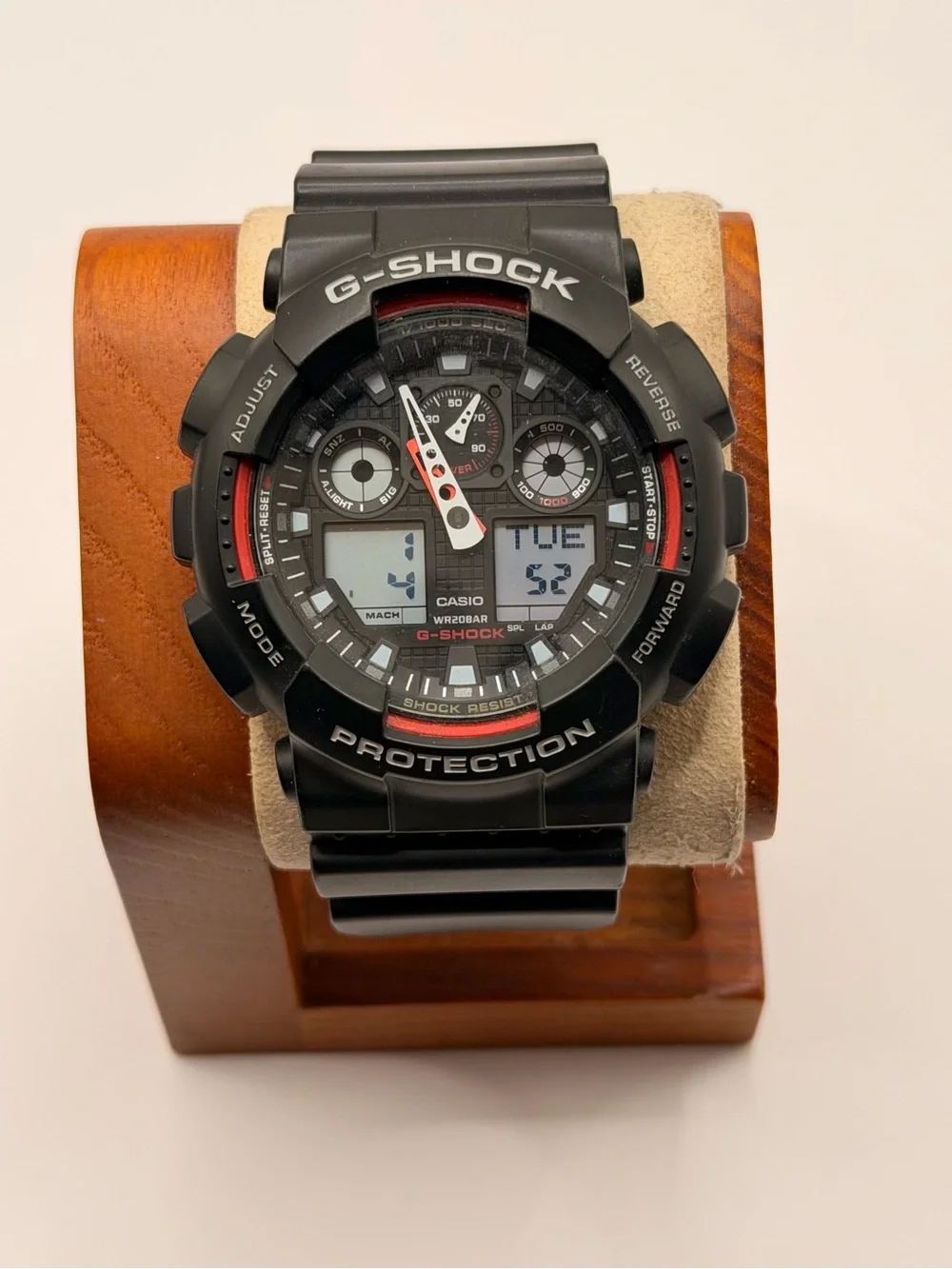 Casio G-Shock GA100-1A4, excellent, Digital &Analog Face, Black/Red